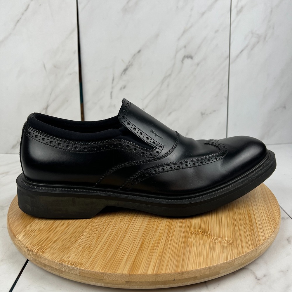 Salvatore Ferragamo Dowling Men Size 10 2E WIDE Black Leather Wingtip Dress Shoe